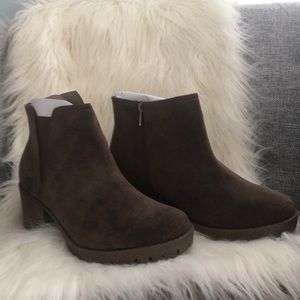 Torrid Size 12W Brown Chelsea Boot NWT